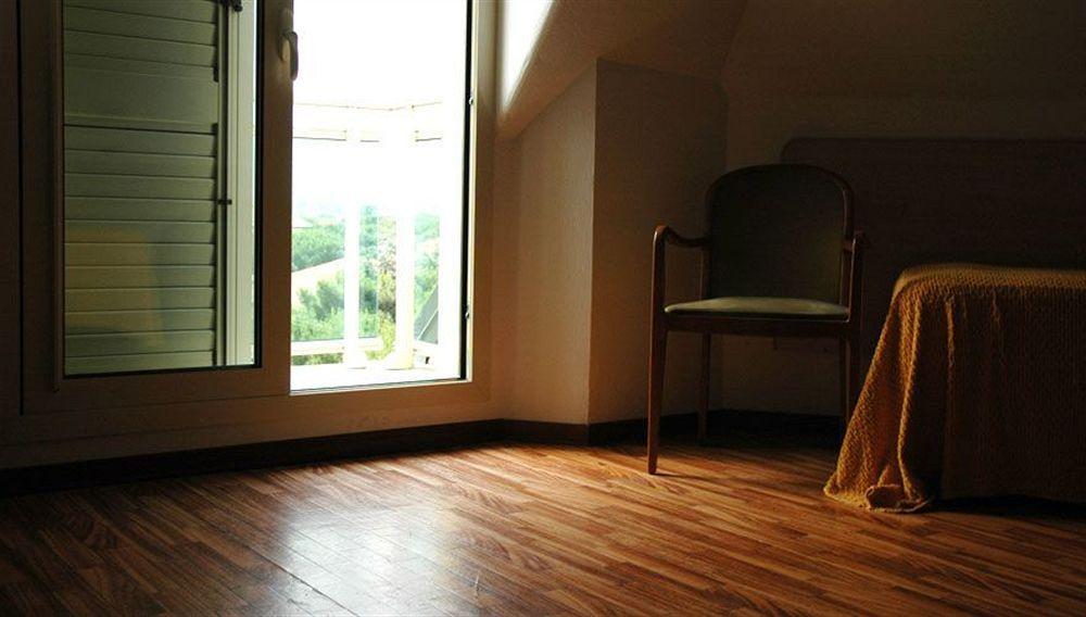 Hotel Bamar Pinarella Kültér fotó